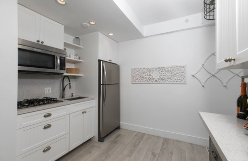 South of Fifth Condo | On Beach - 3rd/Ocean - Direct Ocean View and Access - Pool