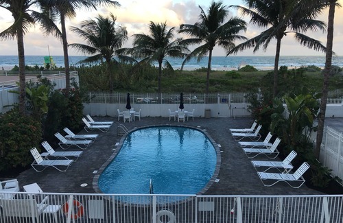 South of Fifth Condo | On Beach - 3rd/Ocean - Direct Ocean View and Access - Pool