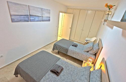 El Puerto de Santa Maria Apartment | On Beach Deluxe Apartment with Pools and own Garden