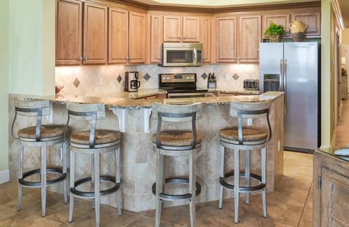 Orange Beach Condo | ON BEACH SLEEPS 10*LAZY RIVER*GREAT RATES!*ON BEACH*PhoenixWest II unit 2314*