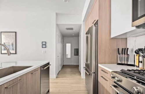 Highland Condo | On Cloud 9 | Curated Lifestyle Loft | Zuni Lofts