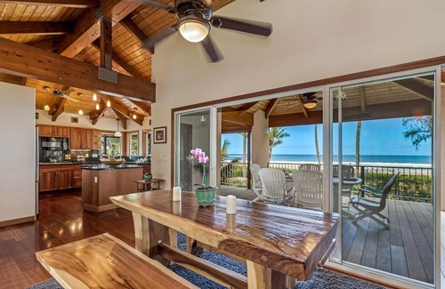 Hanalei House | On Hanalei bay with panoramic ocean views. Steps to the beach and walk to town.