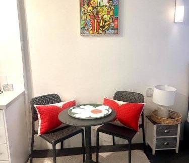 Noosa Heads Apartment | On Hastings Street Studio