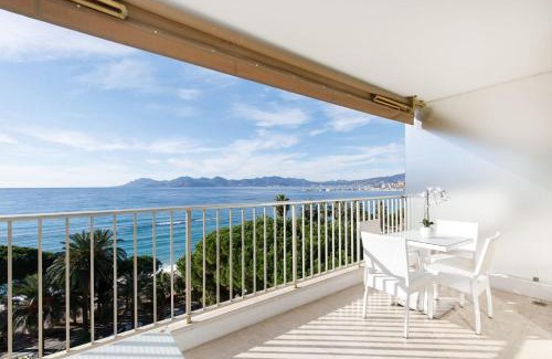 Cannes Apartment | On La Croisette deluxe 2 bedrooms 2 baths