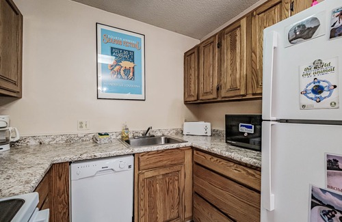 Sunday River Area Condo | On Mountain two bedroom unit sleeping 8