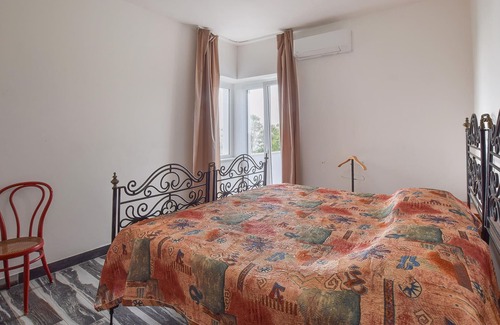 Santa Maria del Mare Torrazzo House | On one of the most suggestive stretches of the Ionian coast of Calabria, in the heart of the "Costa
