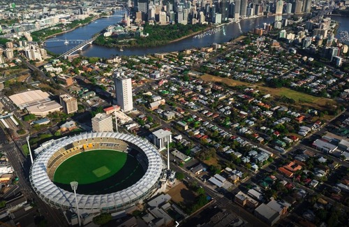 Kangaroo Point Apartment | On Point! 2Bed/2Bath/1Car < 2kms to CBD