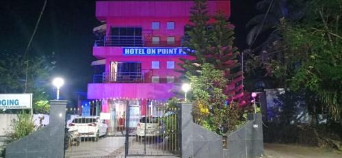 Murud Bed & Breakfast | On point plaza