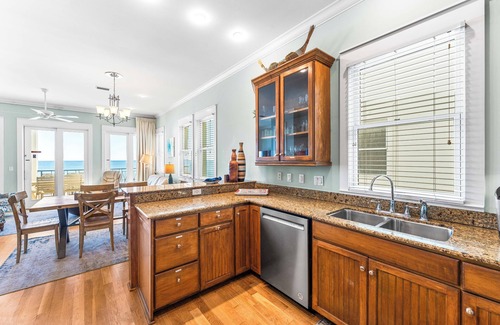 Delos House | *On Private Gated Beach*PoolHeat*Elevator*Luxury*