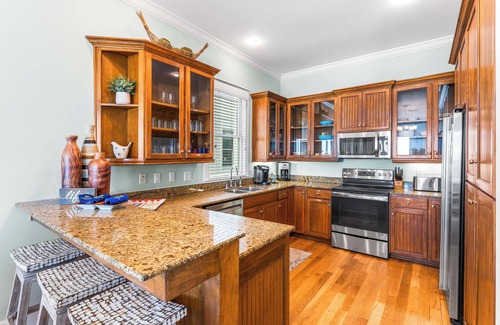 Delos House | *On Private Gated Beach*PoolHeat*Elevator*Luxury*