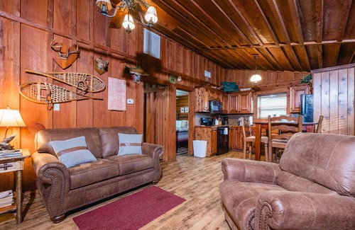 Heber Springs Cabin | On River Time at Lobo #9! Cabin on Little Red River in Heber Springs