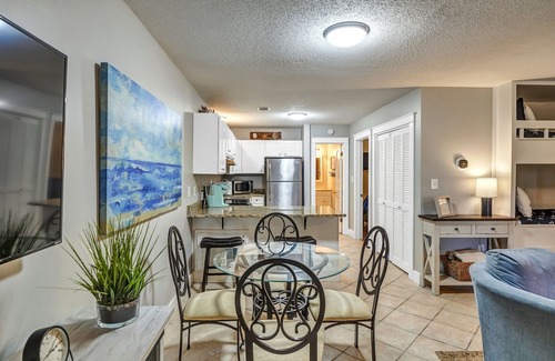 Seagrove Beach Condo | ~ On Scenic 30A ~ By Seaside ~ Pools ~ Near the Beach