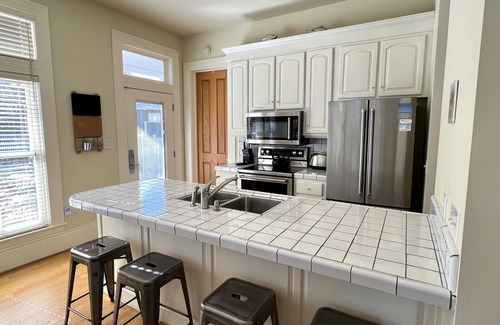 Seaside House | On Seaside Ave. Lock Off w/Amazing Porches, Steps to Beach + 2 Adult Bikes!
