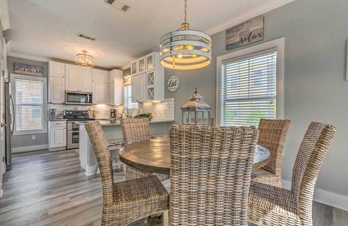 Ono Island Cottage | On-Site Beach Bar: Sunny Perdido Key Cottage!