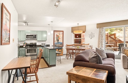 Peak 8 Condo | On Ski Run; Hot Tubs; Snowflake Lift