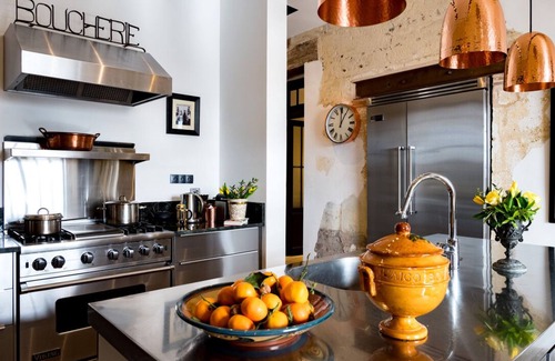 Castillon-la-Bataille House | On the banks of the Dordogne River, Saint Emilion