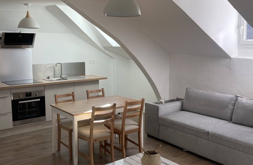 Laval Apartment | On the banks of the Mayenne