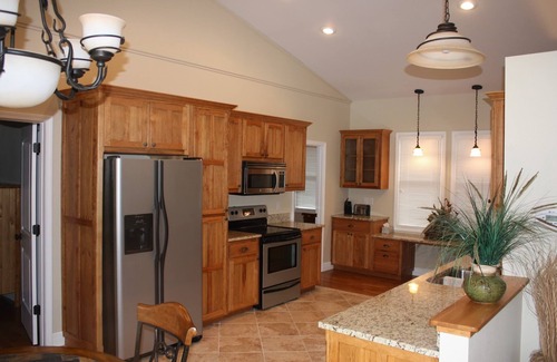 Cotter House | On the banks of the White River with beautiful views and the best fishing area
