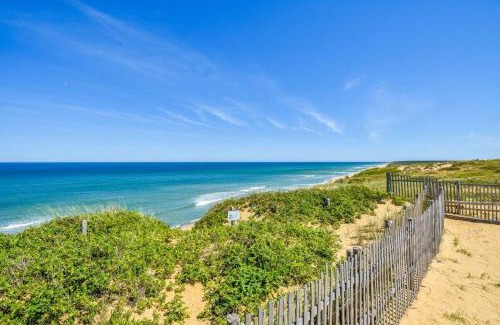 Wellfleet House | On the bay in Wellfleet - walk to water!