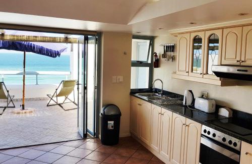 Paradise Beach House | On the Beach 1