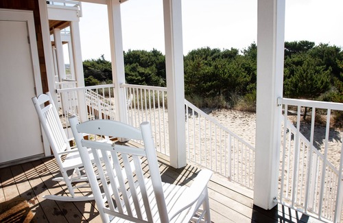 Rockaway Beach House | On the Beach! 3 King Beds, Wi-Fi, Luxury Townhome, Rockaway Oasis!
