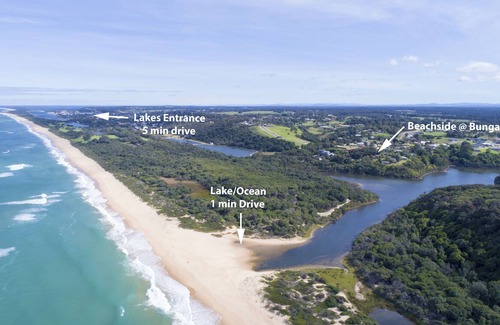 Lake Bunga House | On the beach at Bunga Ocean & Lakeside Holiday House