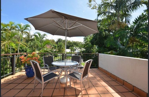 Port Douglas House | On the Beach at Four Mile Beach (Spindrift #1)