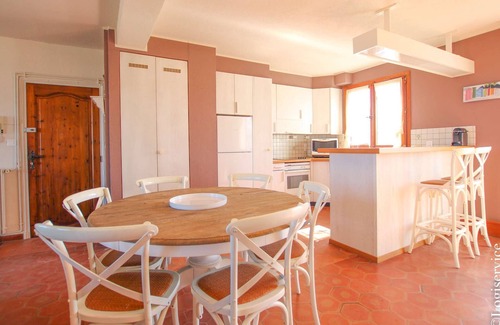 Port Grimaud Apartment | On the beach flat for 4 persons with sea view