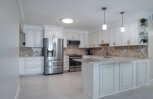 Sand Key Condo | On the beach! Renovated condo with gulf views - 2BD/2BTH