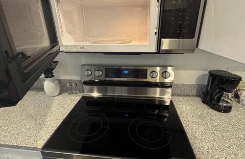 Tuttle West Apartment | On the border of Hillard/Dublin! 2 bed 2 bath, 1st floor!