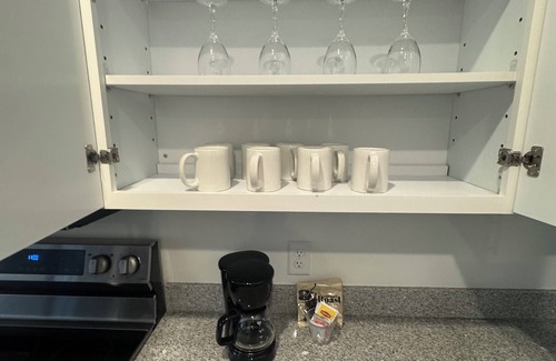 Tuttle West Apartment | On the border of Hillard/Dublin! 2 bed 2 bath, 1st floor!