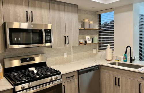 Kierland Apartment | On the Golf Couse! The Best of Kierland, walk to shops and restaurants