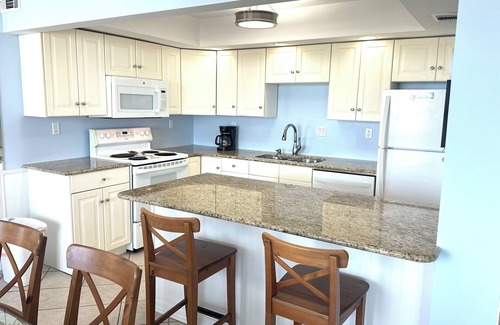 Ono Island Condo | On the Gulf Gem-Beautifully Updated-Floor to Ceiling Gulf Views-