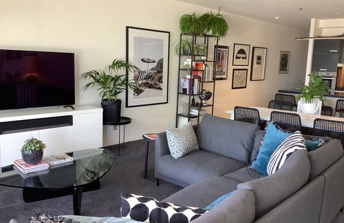 Ahuriri Apartment | On the Harbour-2 Bed/2 Bath