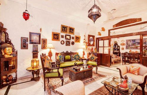 Safdarjung Enclave Bed & Breakfast | On The House Boutique Bed Breakfast with Terrace Garden Views