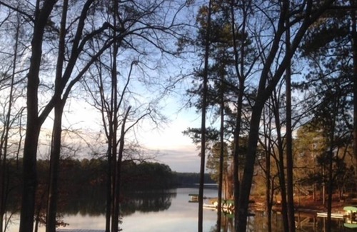 Lake Oconee Cottage | On the Lake and In the Woods