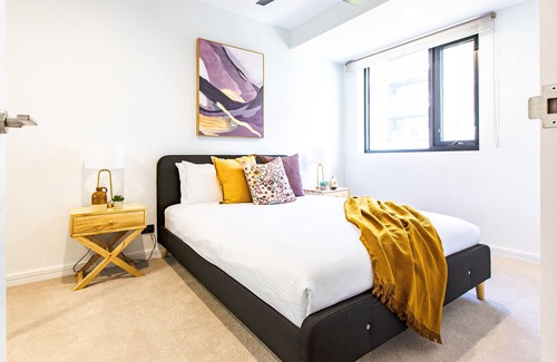 Hindmarsh House | On the Park - Bowden