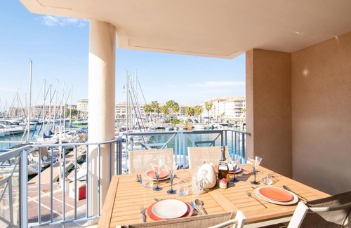 Frejus Plage Apartment | On the port | 3 bedrooms | parking |