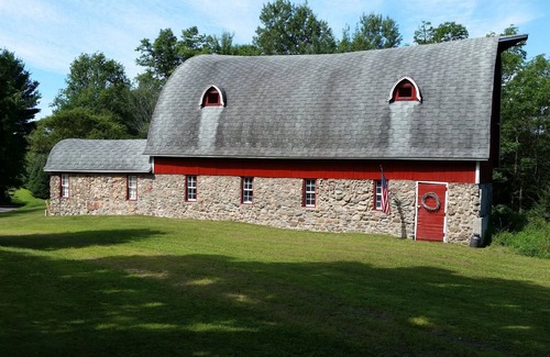 Bloomer House | On the Recreational Trails, Cozy, Pet Friendly