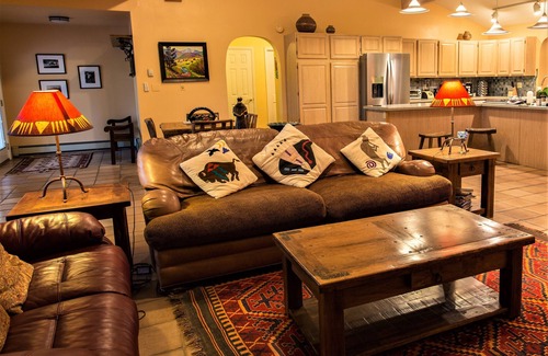 Ranchos De Taos House | On the Rio Grande River! Rinconada Rio Grande Retreat