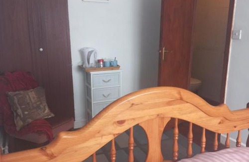 Foxford House | On the river moy