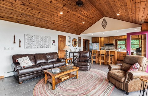 Timberline House | On The Rocks : 5 BR, 4 BA House in Canaan Valley, Sleeps 14