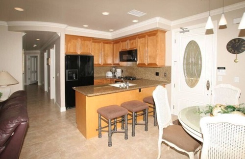 Sunset Beach House | ON THE SAND! Beachfront Huntington Beach 3bd home! Walk out of house on sand!
