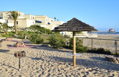 Huntington Beach Condo | On the Sand - Oceanfront - Dream Location