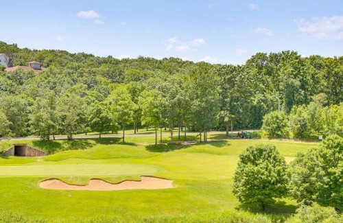 Branson Apartment | On Thousand Hills Golf Course Condo with Sunroom