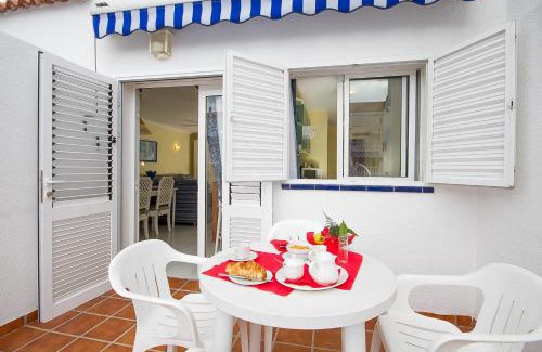 Los Cristianos Apartment | Ona Los Claveles