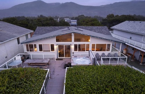 Rockaway Beach House | Once Upon a Tide