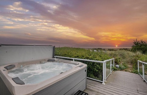 Rockaway Beach House | Once Upon a Tide