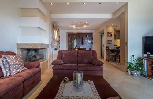 Adamas Villa | One and Only Villa Adamas