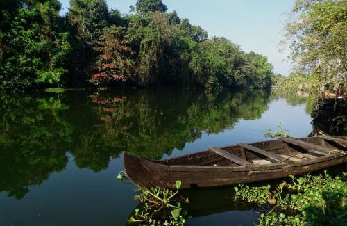 Kumarakom House | One Bed Room Houseboat